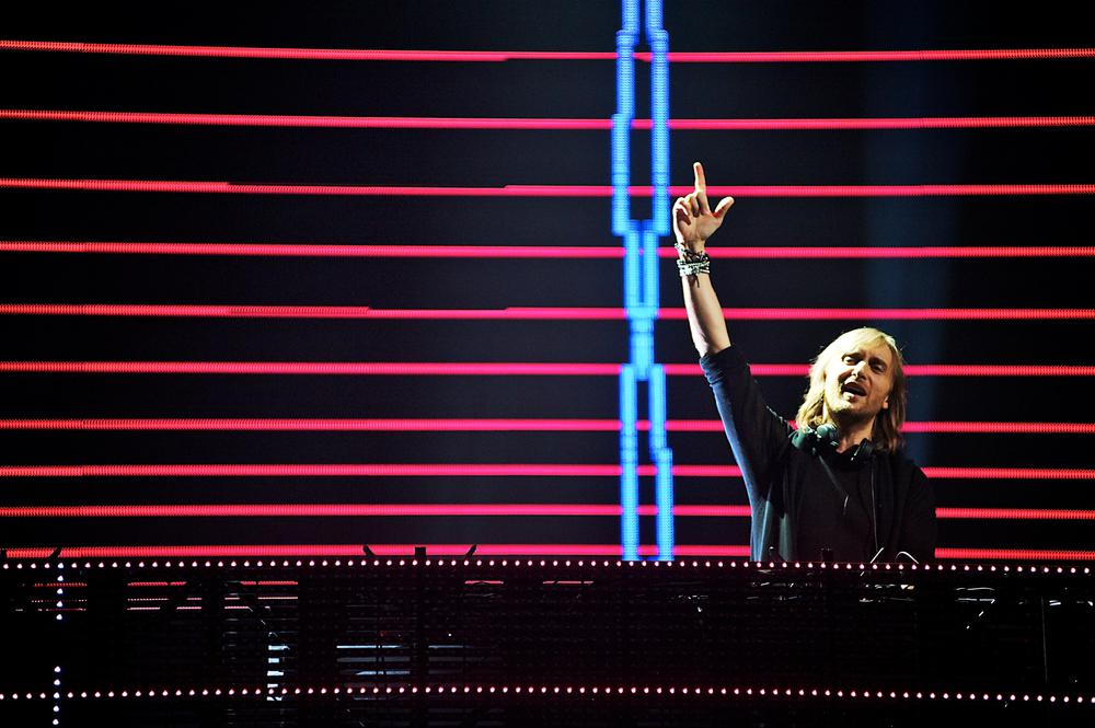David Guetta Ticket + Travel David Guetta Ticket + Travel