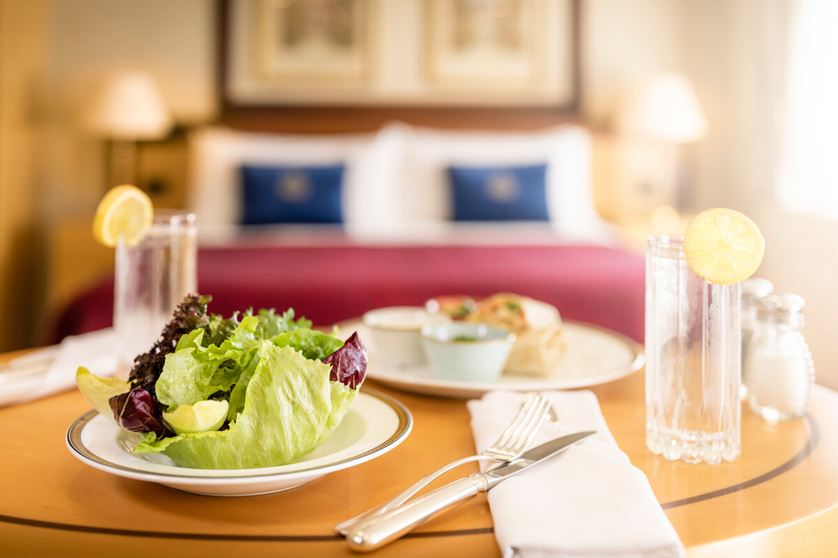 Maritimer Luxus auf hoher See (2)