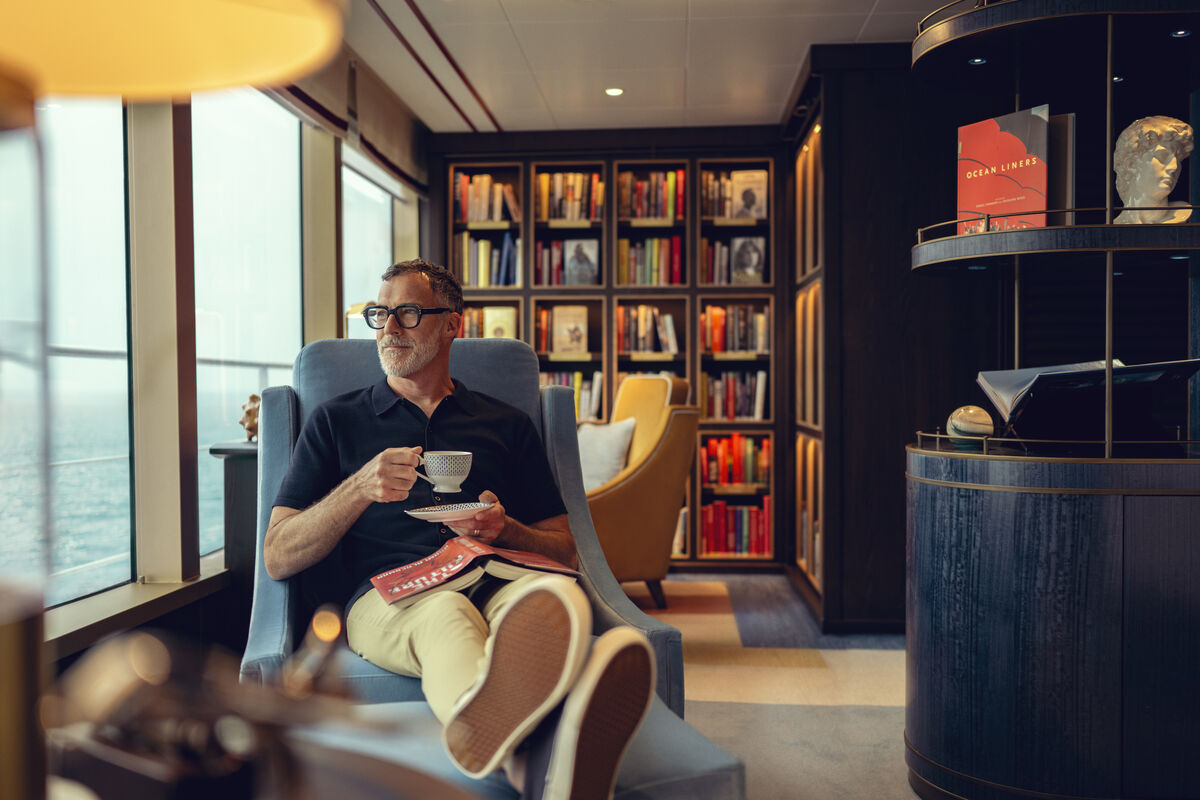 The Art of Slowing Down on board Queen Mary 2