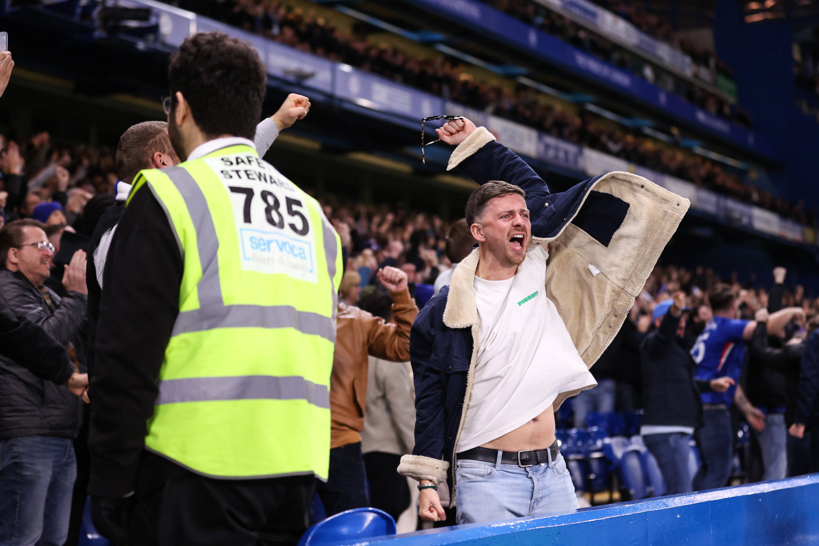 Chelsea 2-1 Liverpool celebration