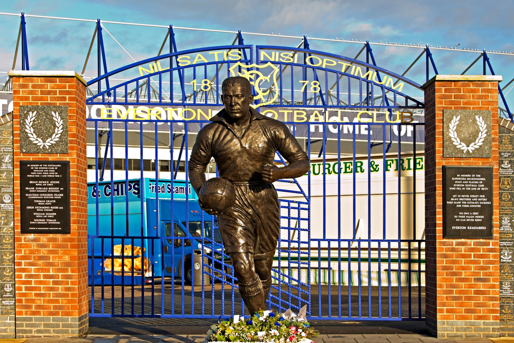 Dixie Dean Statue in fron of Goodison Park