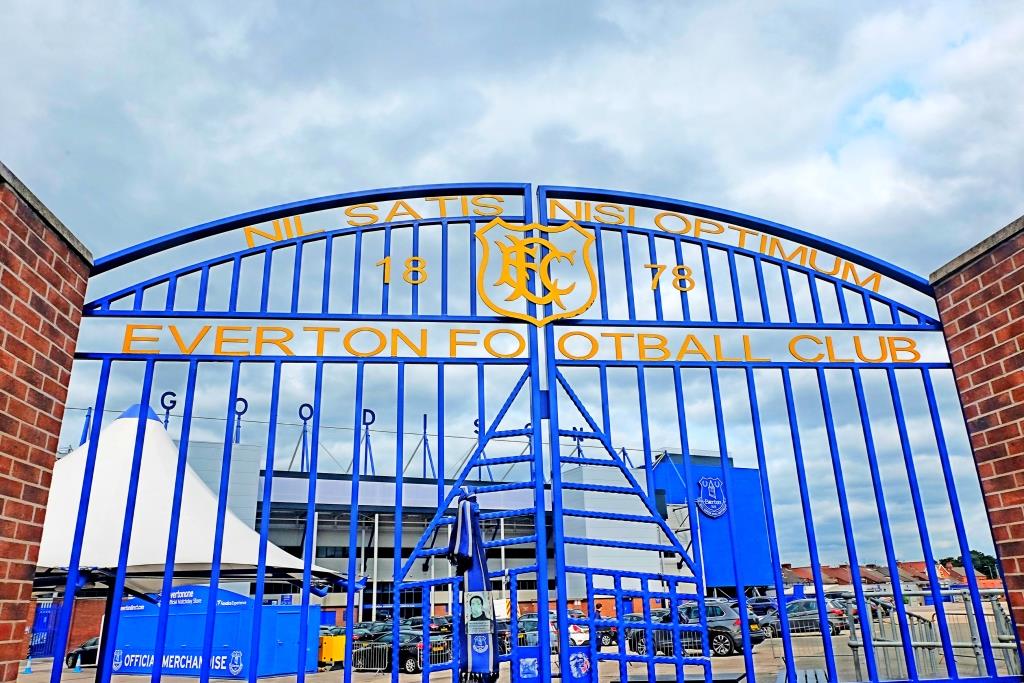 Gates to Goodison Park von Everton