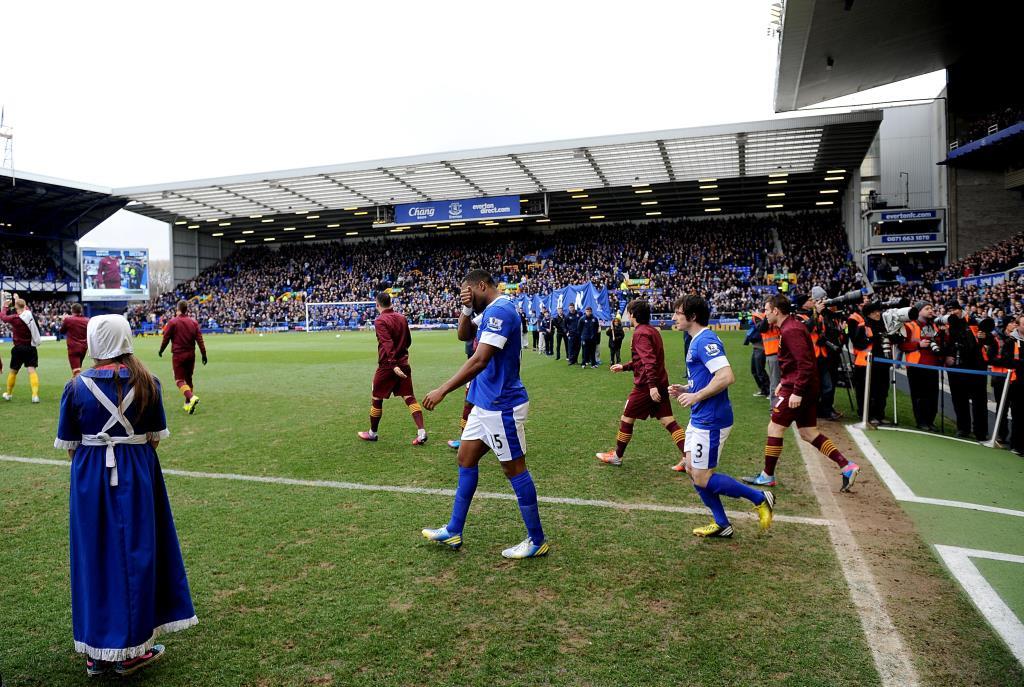 Toffee Lady Everton vs Manchester City 2013