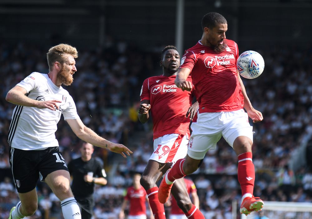 Lewis Grabban von Nottingham Forrest shutterstock 1609760857
