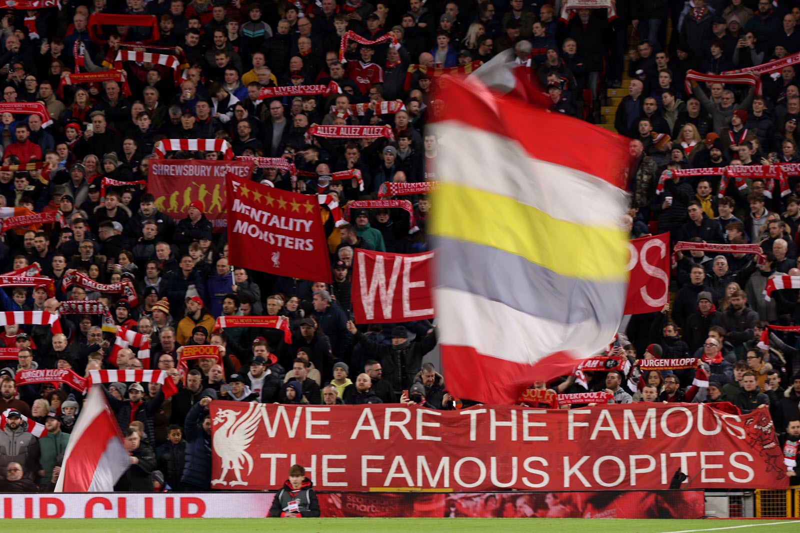 Anfiedl Raod The Famous Kop imago1021848660h